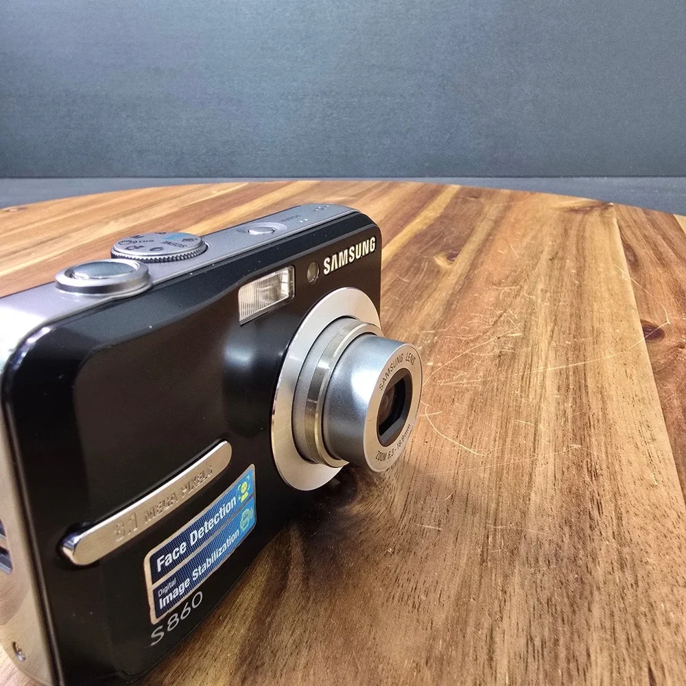 Samsung S860 Digital Camera Black 8.1MP 3x Zoom Compact Digicam PARTS REPAIR